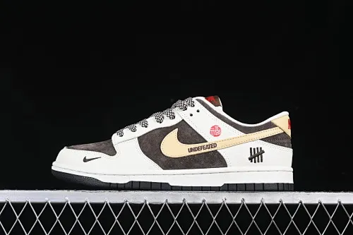 All categories Nk SB Dunk Series Nk SB Dunk Low High-end customized low-top sneakers Nk SB Dunk Low UN joint beige khaki hook Anniversary high-end customized low-top casual sneakers DJ2024-089